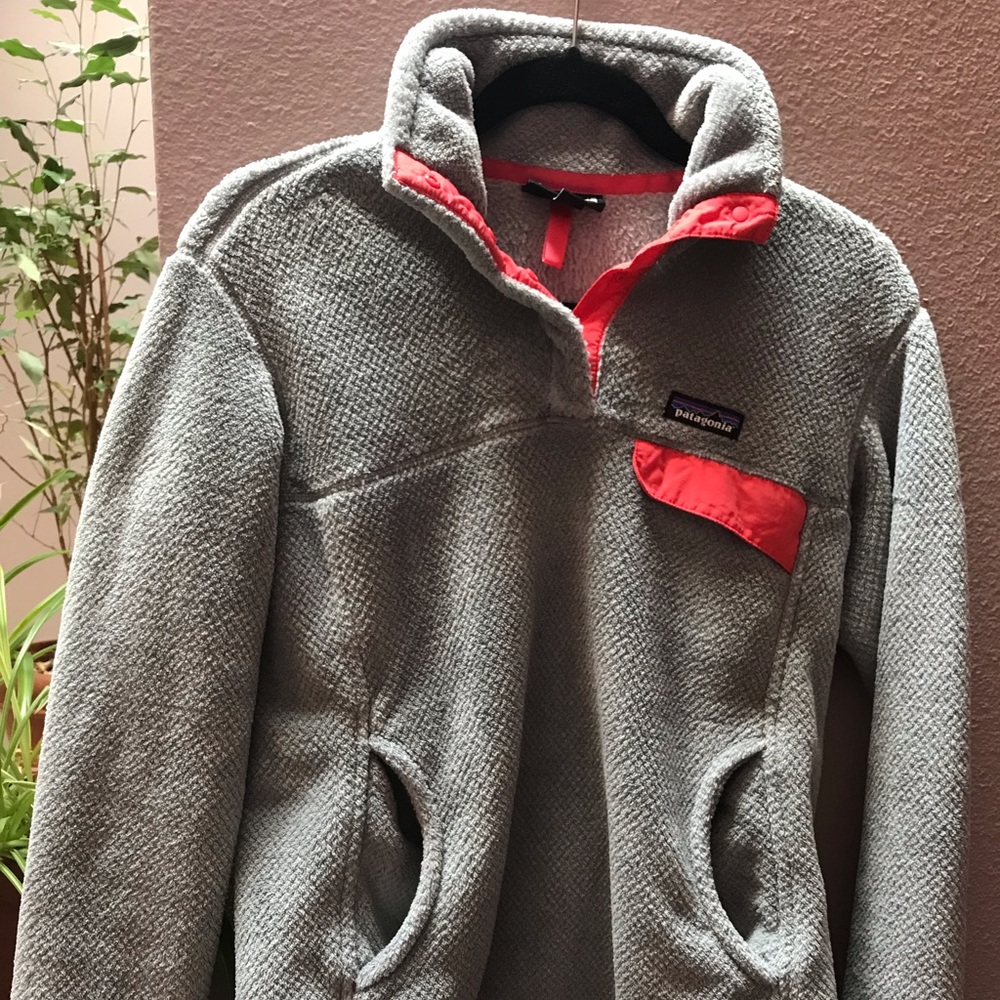 Patagonia Gray and Pink Women's Fleece